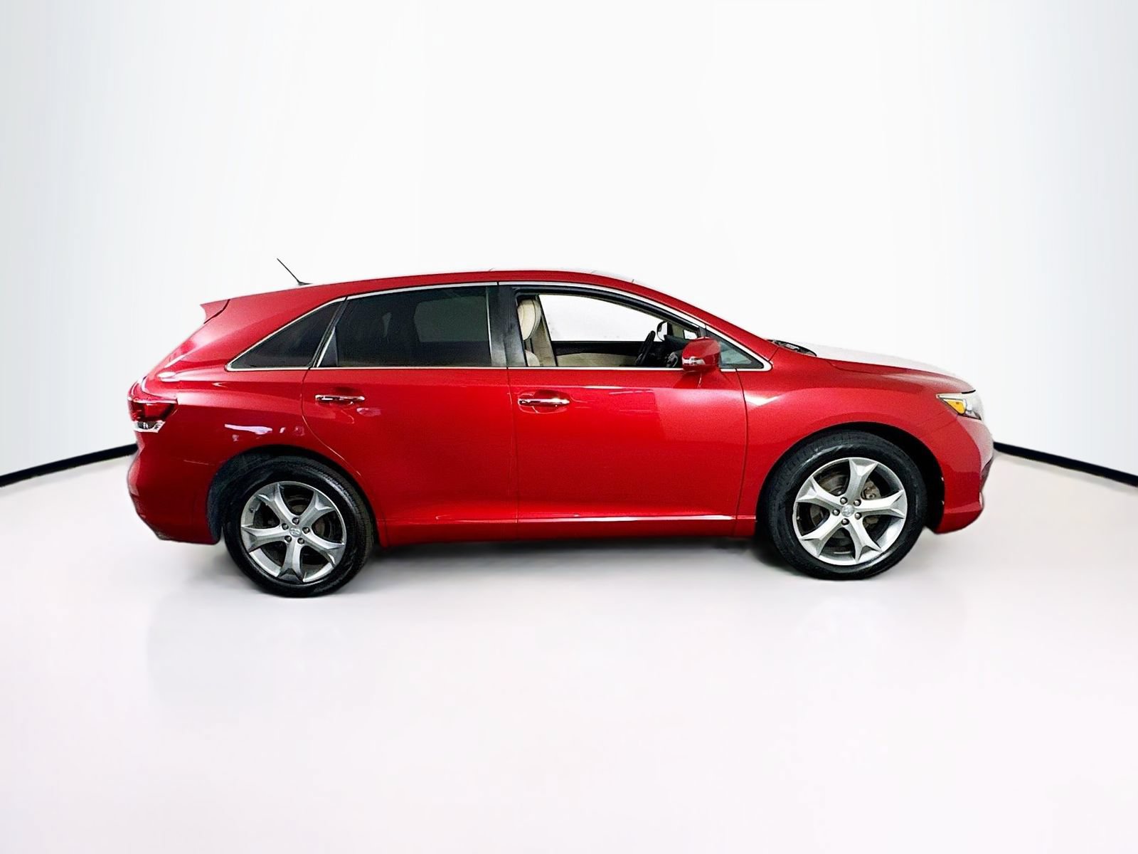 Used 2013 Toyota Venza Limited AWD/4WD image 8