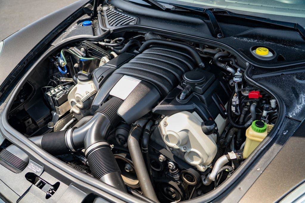 Used 2013 Porsche Panamera 4 w/ Premium Pkg image 34