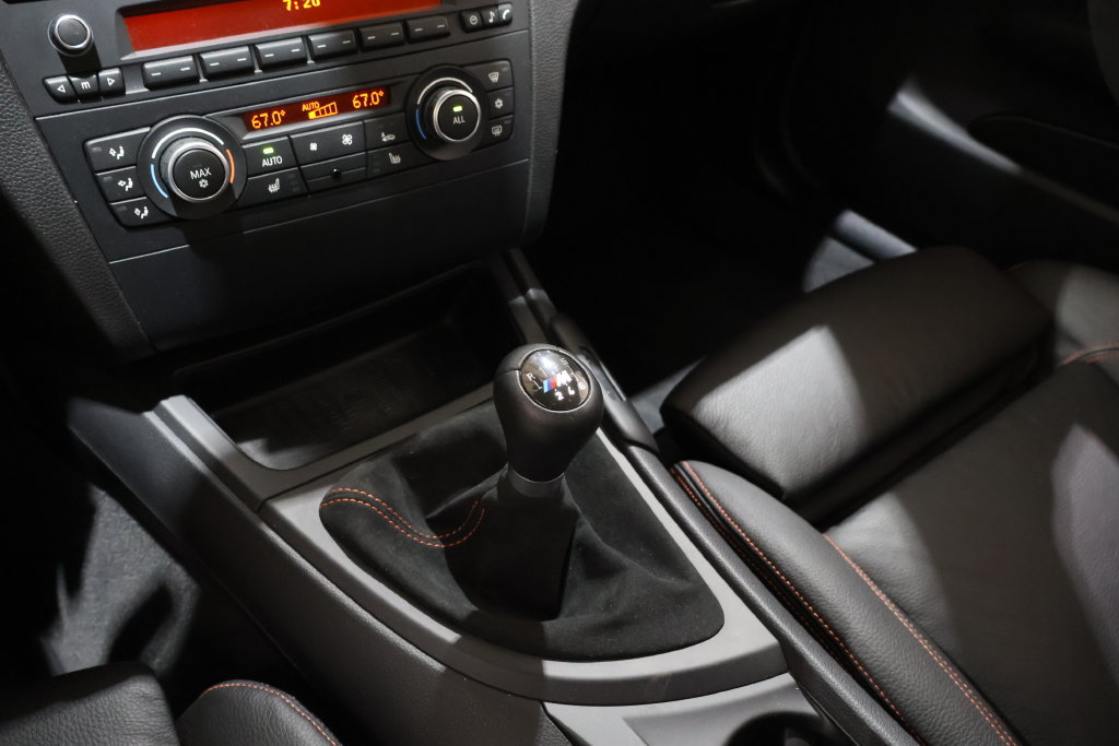 Used 2011 BMW 1 Series M RWD image 30