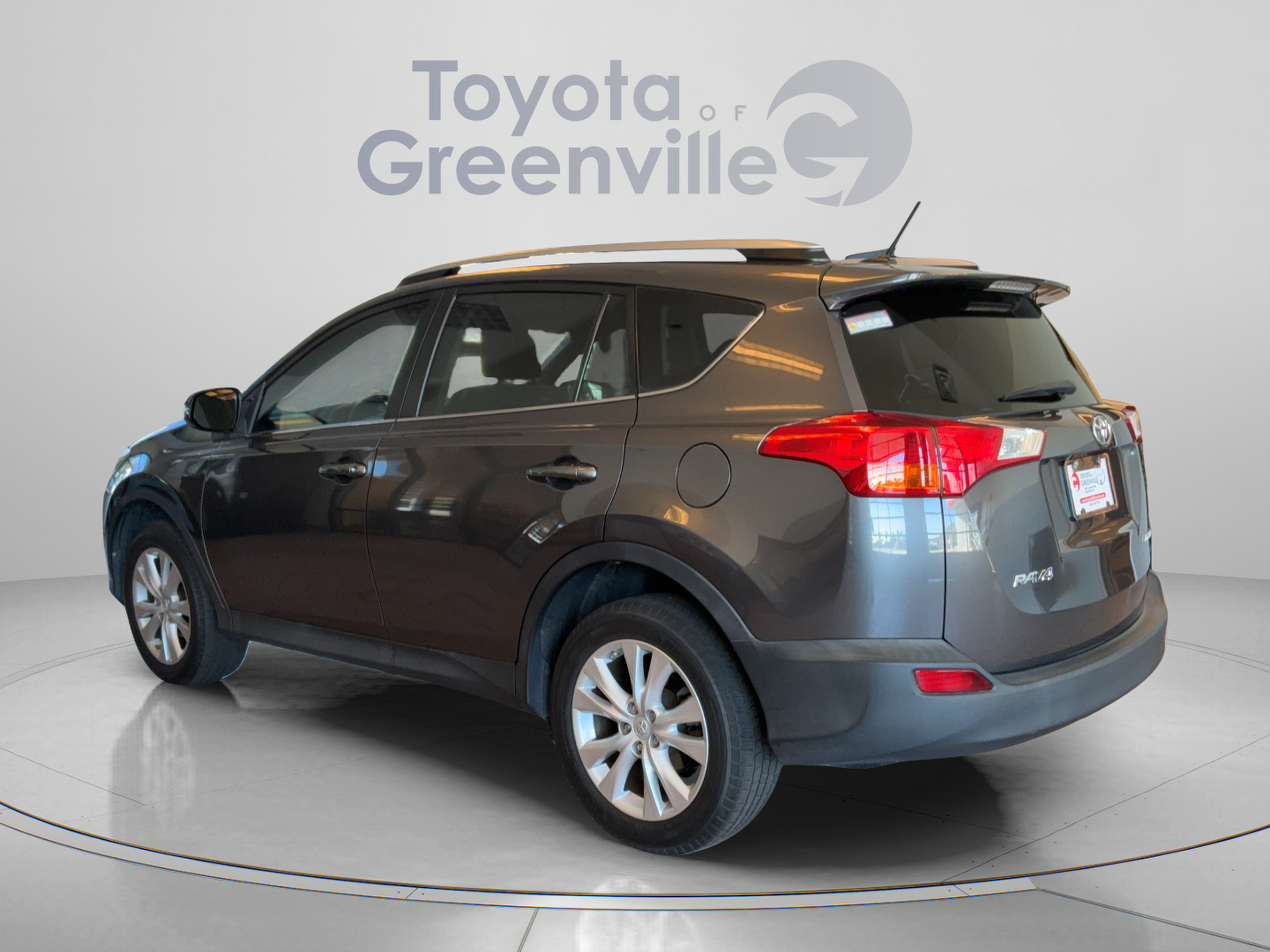 Used 2015 Toyota RAV4 Limited FWD image 4