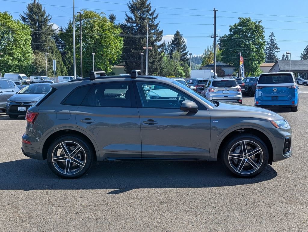 Used 2023 Audi Q5 e Premium Plus w/ Premium Plus Package AWD/4WD image 6