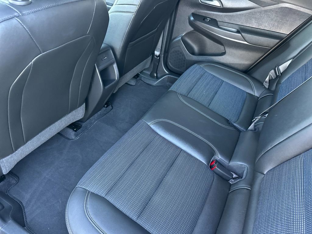 Used 2025 Buick Envista Preferred image 12