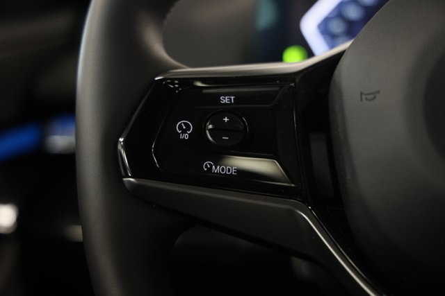 Used 2024 BMW i5 eDrive40i w/ Premium Package RWD image 32