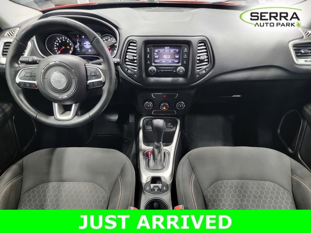 Used 2018 Jeep Compass Sport FWD image 17