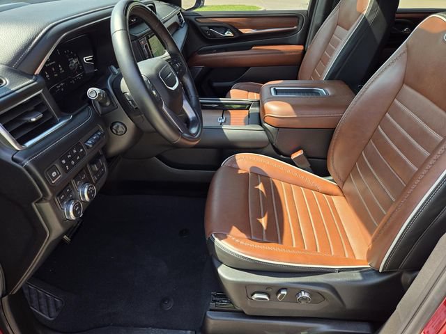 Used 2024 GMC Yukon XL Denali Ultimate AWD/4WD image 25