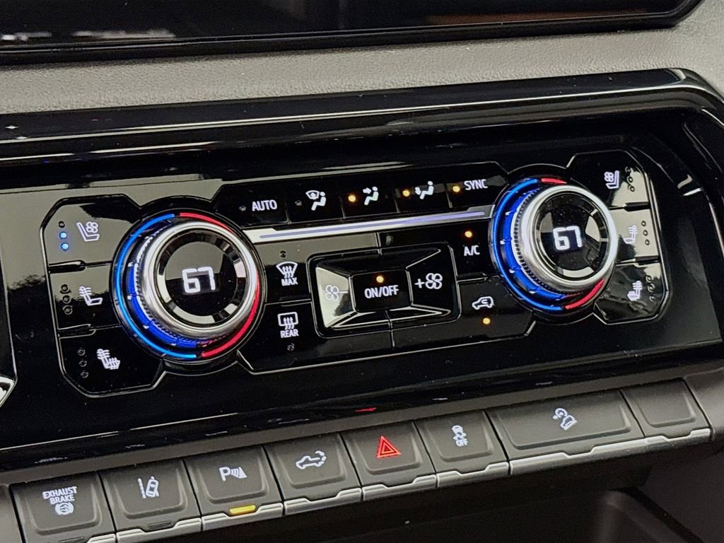 New 2026 GMC Sierra 2500 AT4 AWD/4WD image 16