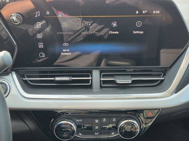 Certified 2024 Chevrolet Trax LT w/ Driver Confidence Package FWD image 25