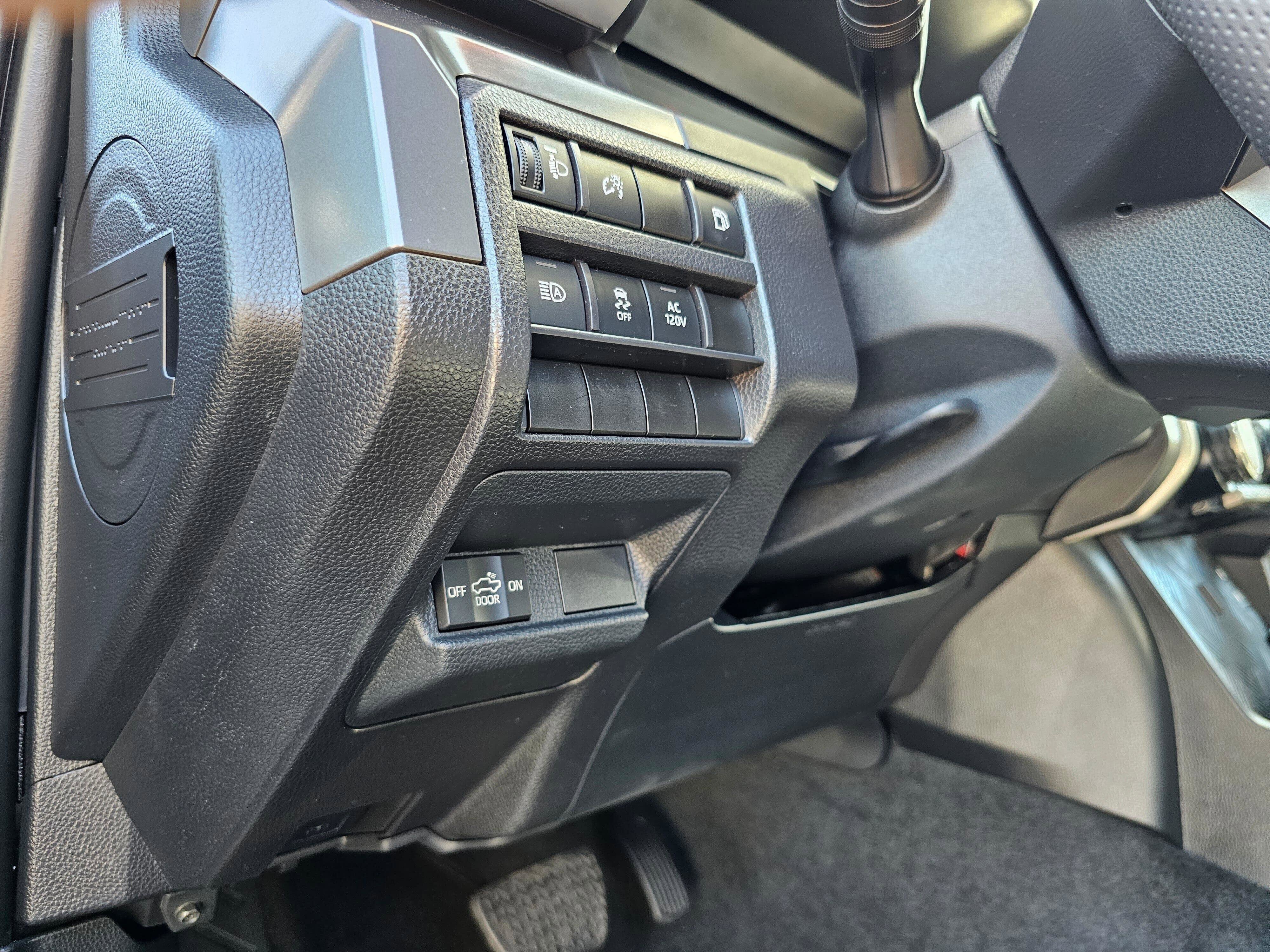 Used 2024 Toyota Tacoma TRD Off-Road AWD/4WD image 21