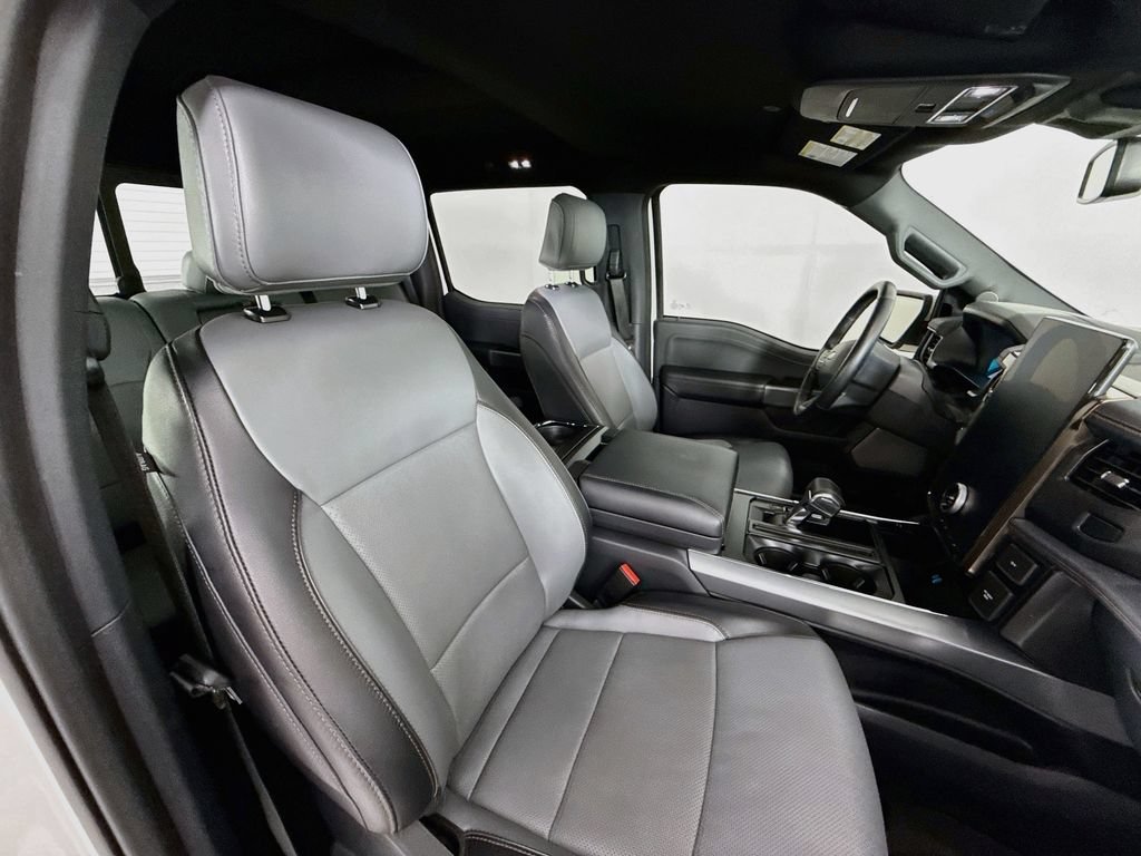 Used 2022 Ford F150 Lightning Lariat AWD/4WD image 27