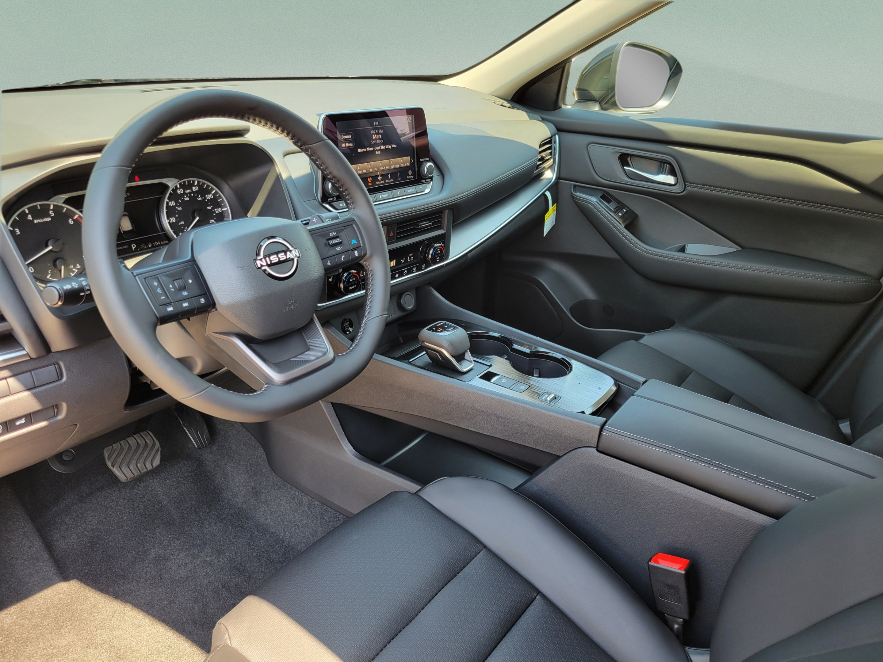 New 2026 Nissan Rogue Dark Armor FWD image 17
