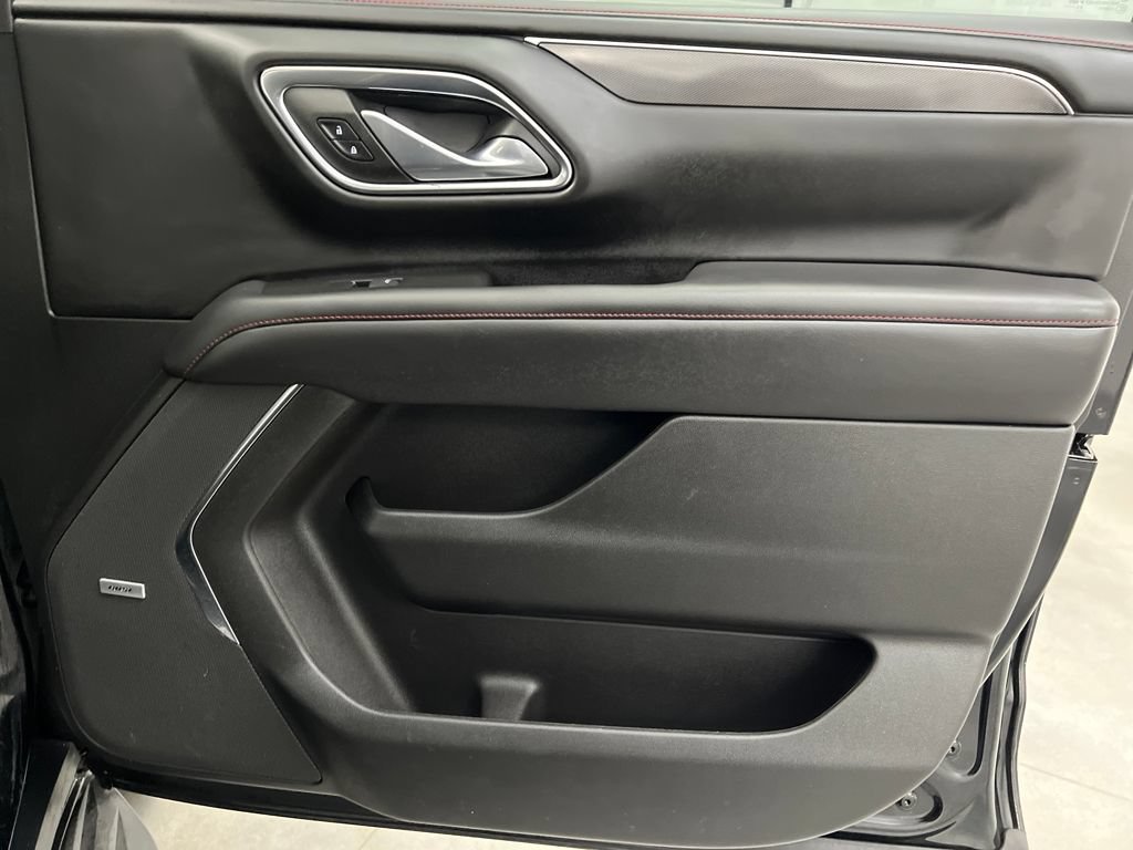 Used 2023 Chevrolet Tahoe RST RWD image 32