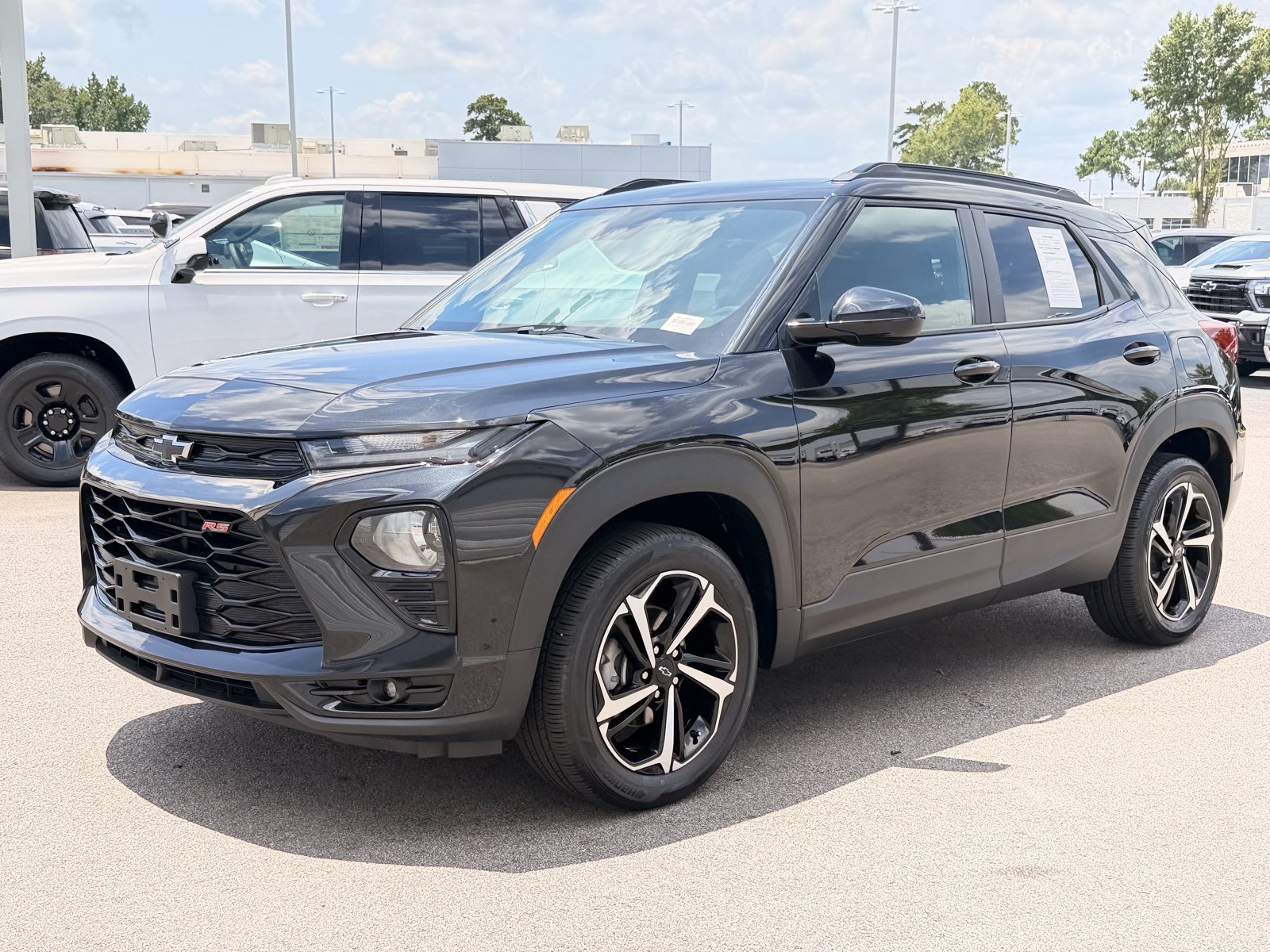 Used 2023 Chevrolet TrailBlazer RS w/ Convenience Package AWD/4WD image 7