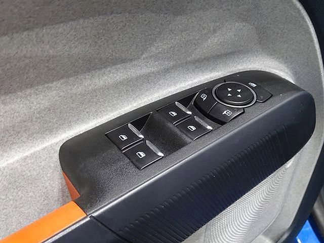 Used 2022 Ford Maverick XLT image 16