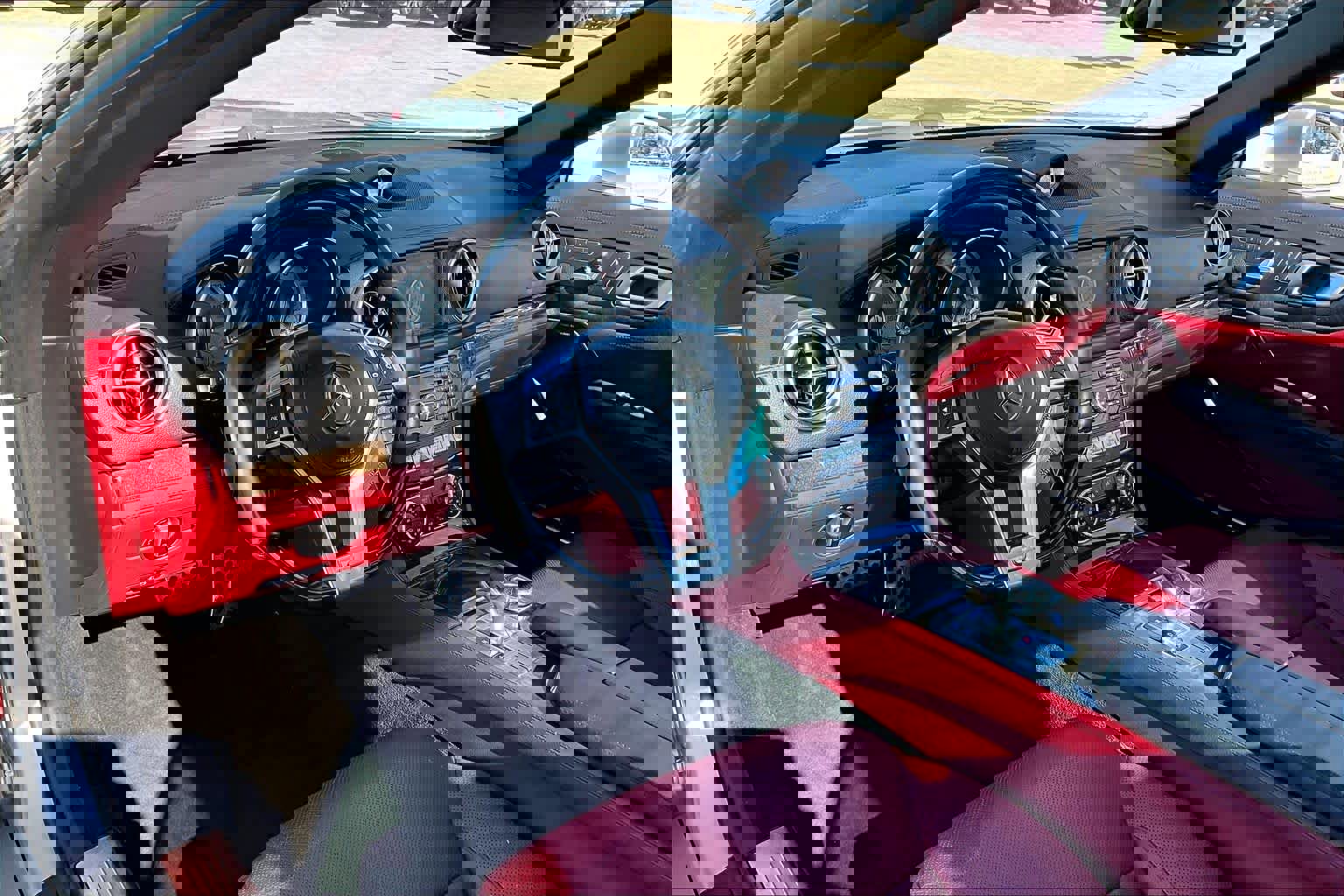 Used 2016 Mercedes-Benz SL 550 image 14