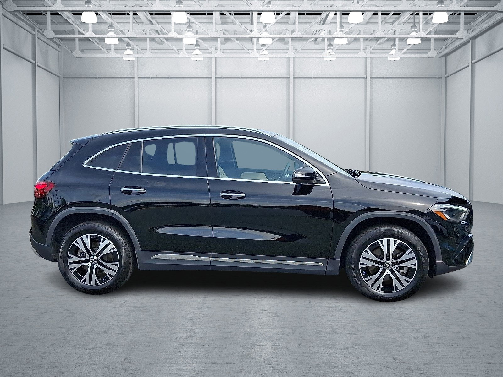 Certified 2025 Mercedes-Benz GLA 250 4MATIC image 7