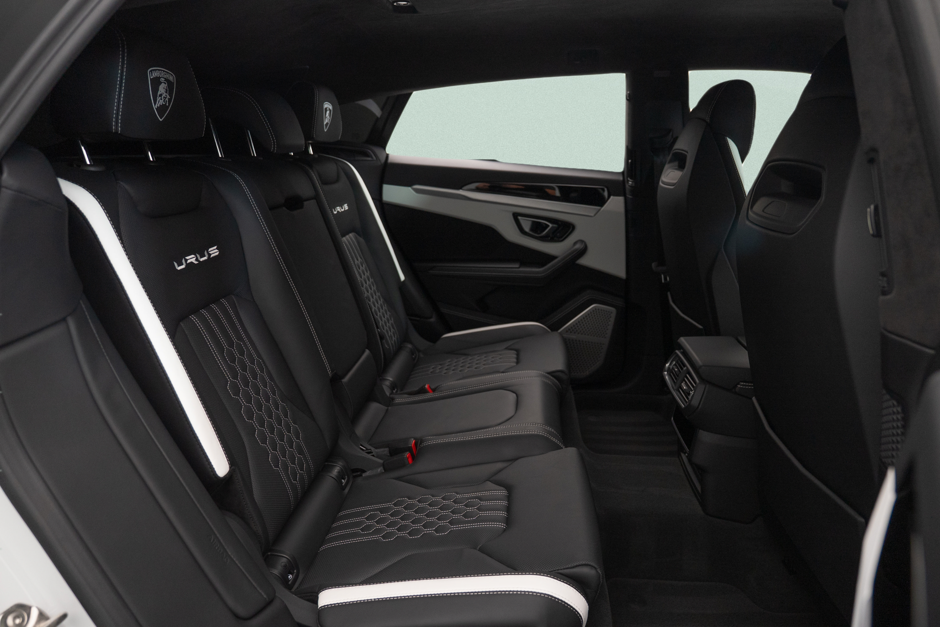 Used 2024 Lamborghini Urus S AWD/4WD image 23