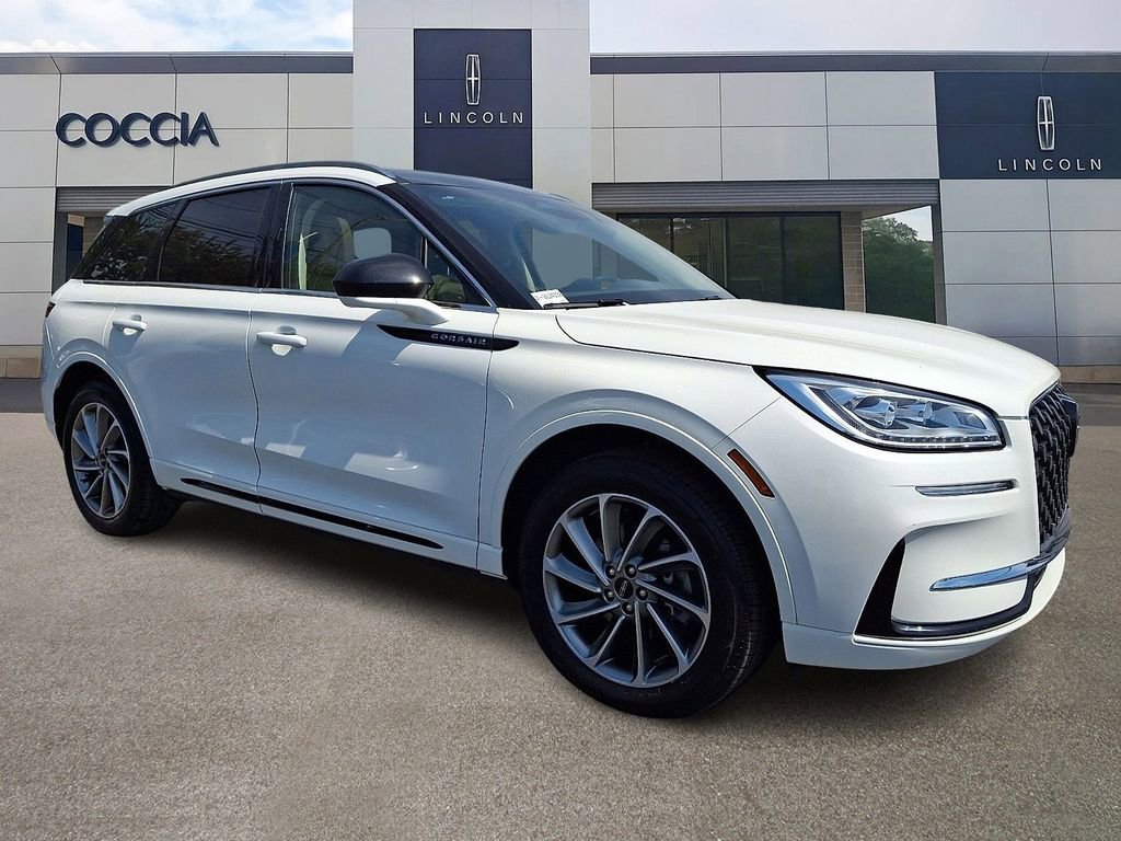 Certified 2024 Lincoln Corsair Grand Touring AWD/4WD image 3