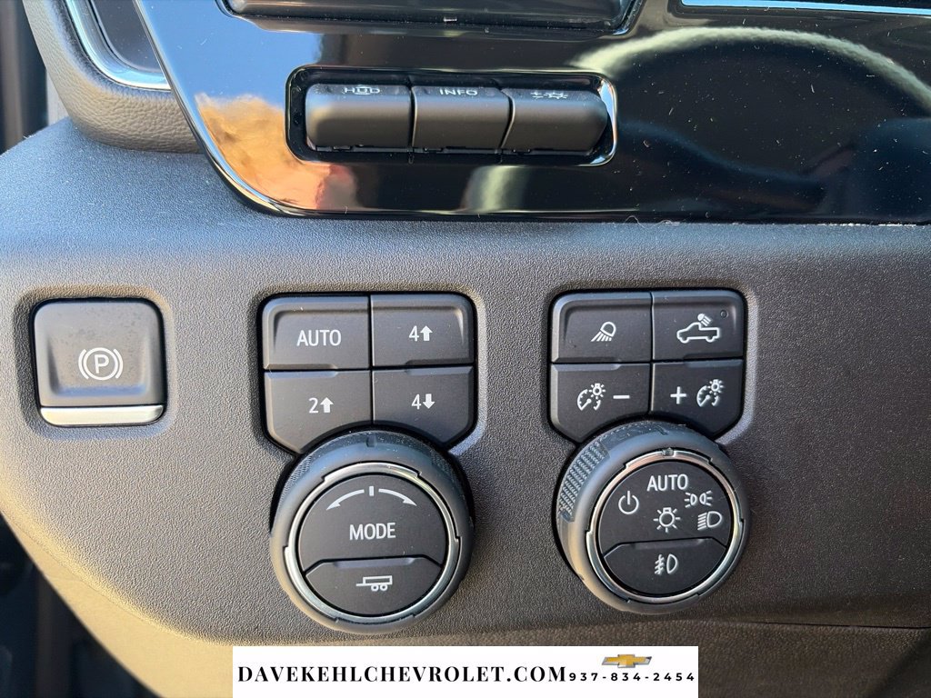 Used 2024 Chevrolet Silverado 3500 LTZ w/ LTZ Plus Package AWD/4WD image 15