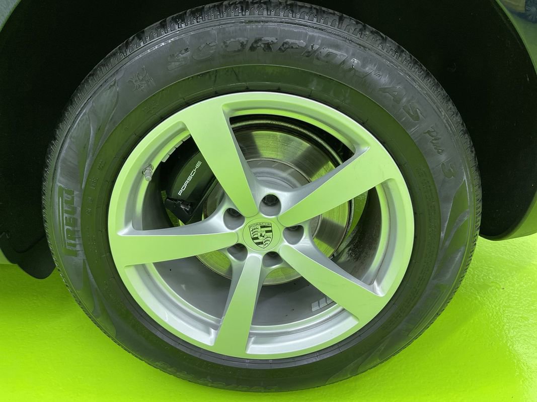 Used 2020 Porsche Macan image 14