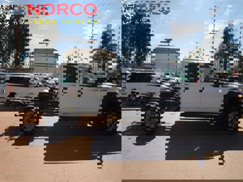 Used 2012 Ford F550 2WD Crew Cab Super Duty image 4