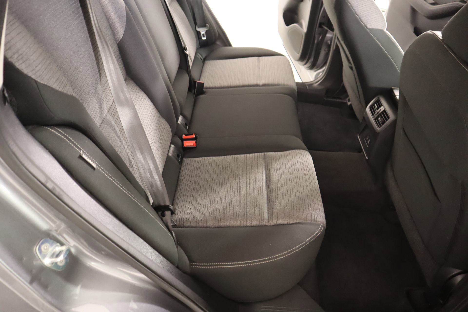 Used 2022 Nissan Rogue SV FWD image 13