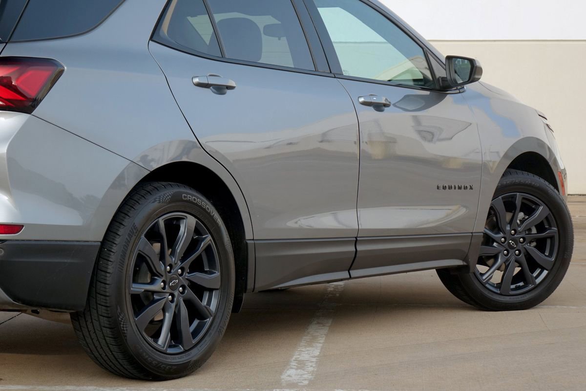 Used 2024 Chevrolet Equinox RS FWD image 35
