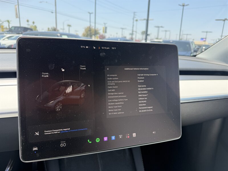 Used 2024 Tesla Model Y Long Range AWD/4WD image 17