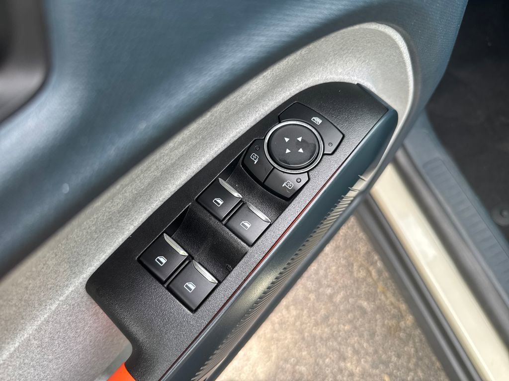Used 2024 Ford Maverick XLT FWD image 16