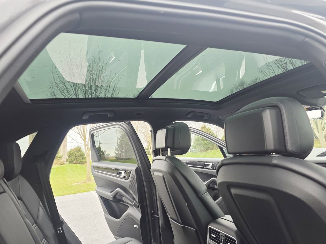 Used 2021 Porsche Cayenne E-Hybrid image 17