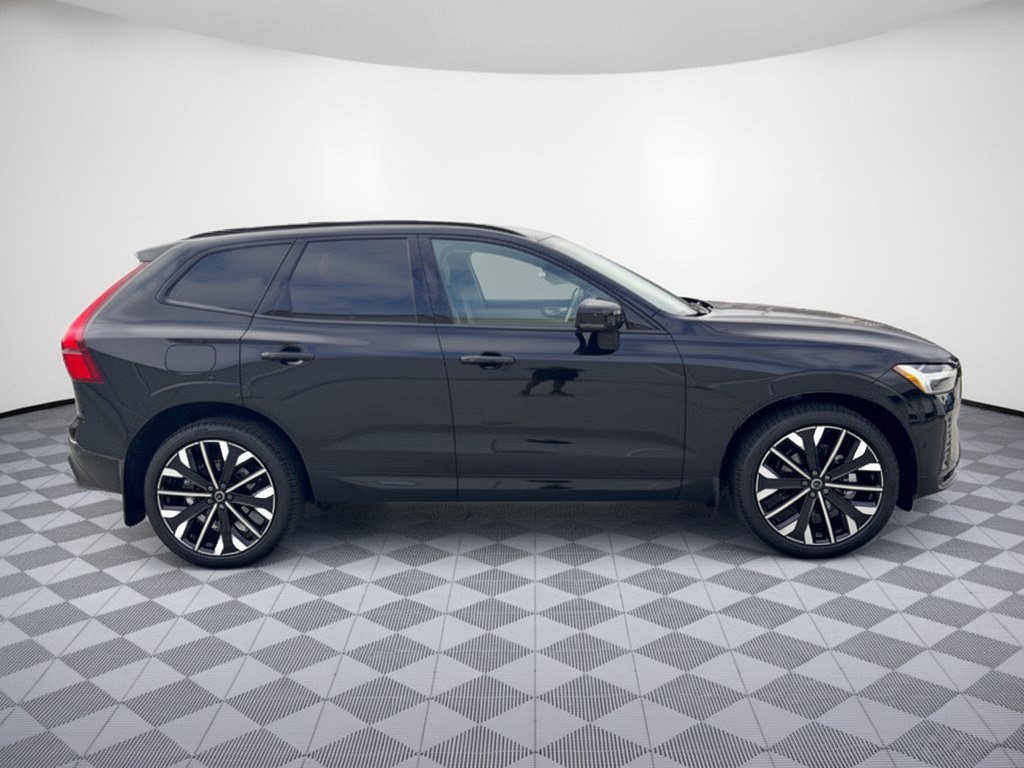 New 2026 Volvo XC60 B5 Ultra w/ Climate Package AWD/4WD image 8