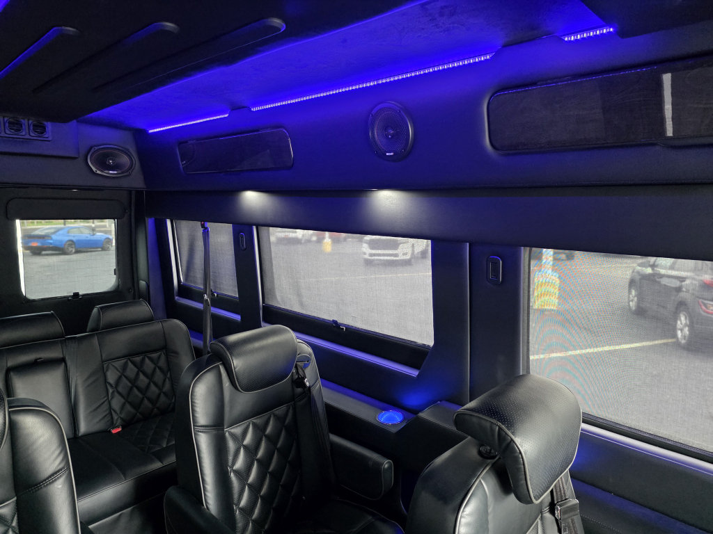 Used 2023 RAM ProMaster 3500 w/ Premium Appearance Group FWD image 31