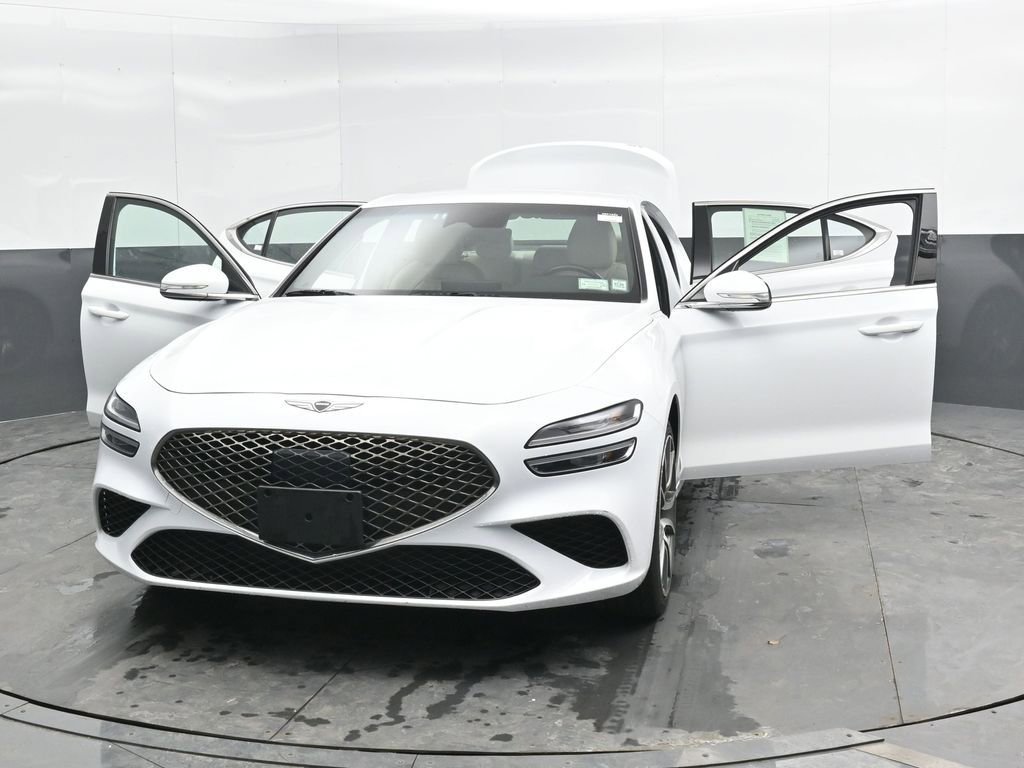 Used 2024 Genesis G70 2.5T image 46