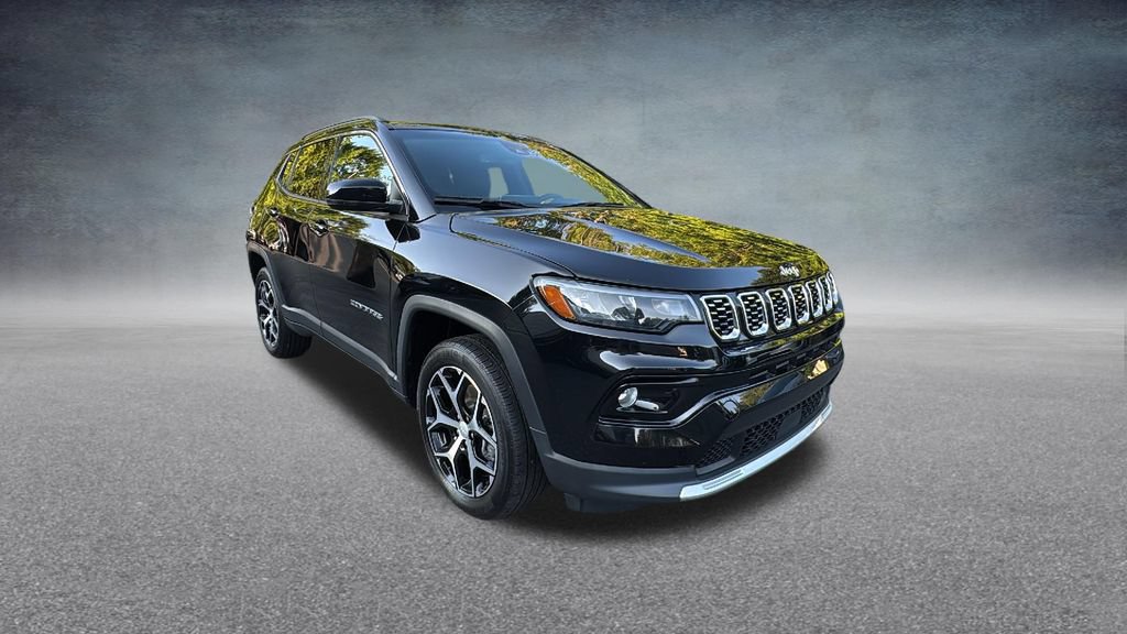 Used 2024 Jeep Compass Limited AWD/4WD image 3