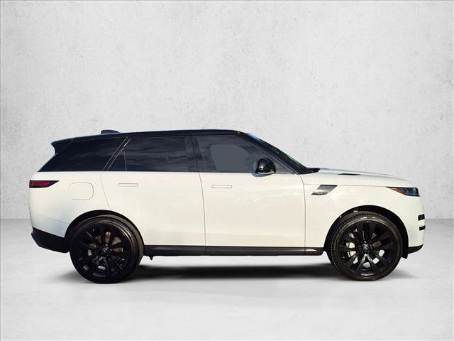 Used 2024 Land Rover Range Rover Sport SE AWD/4WD image 4
