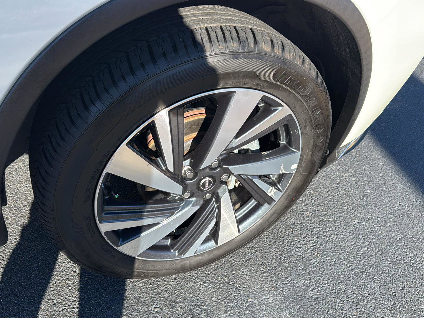 Used 2023 Nissan Murano SL w/ SL Moonroof Package image 35