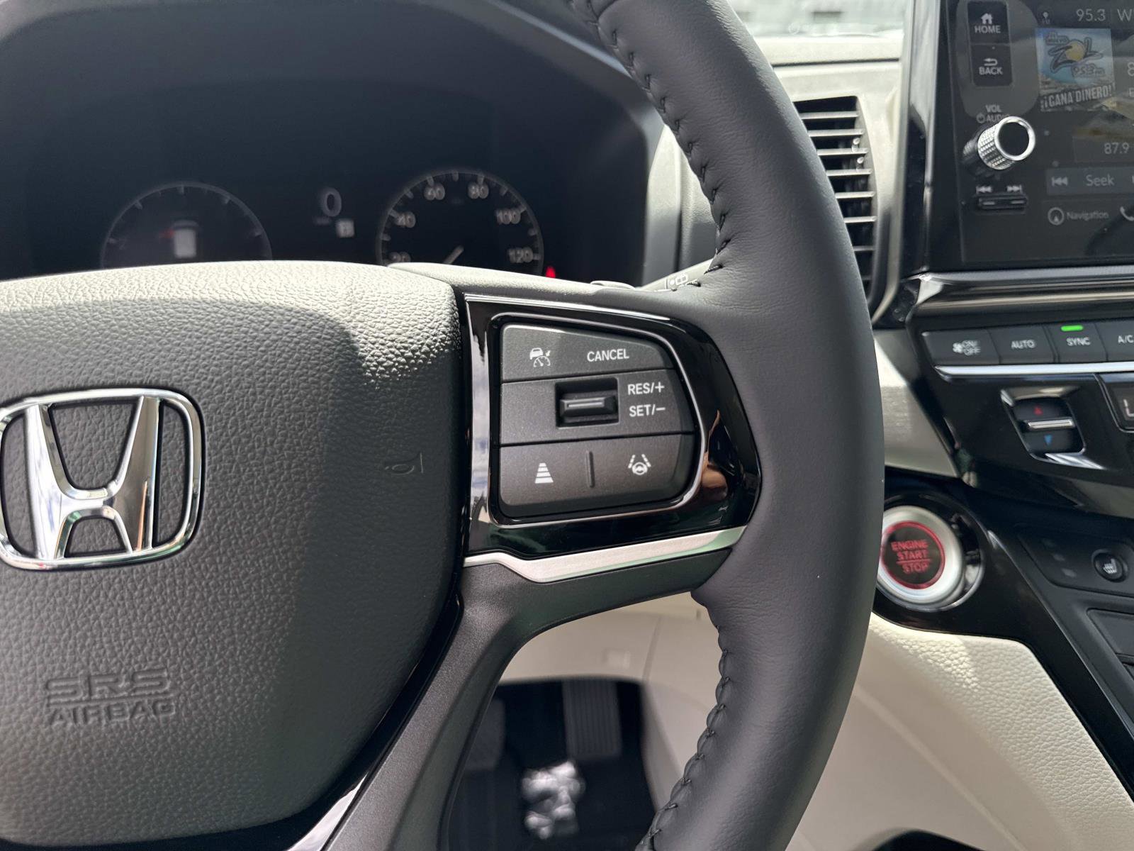 New 2026 Honda Odyssey Touring image 32
