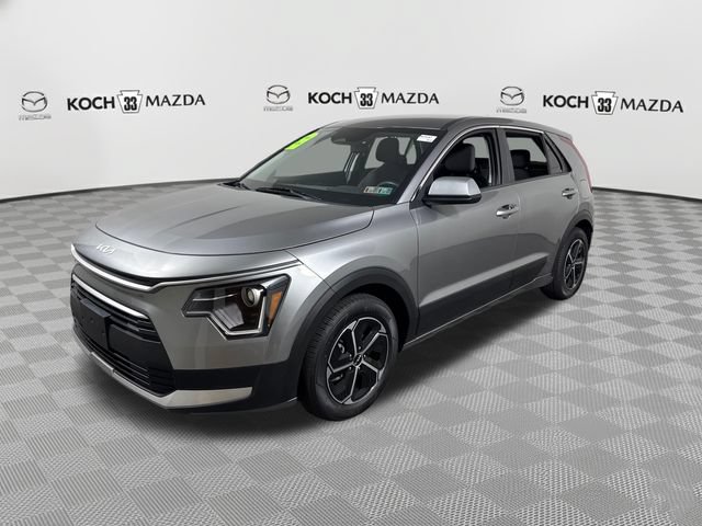 Used 2023 Kia Niro LX FWD image 11