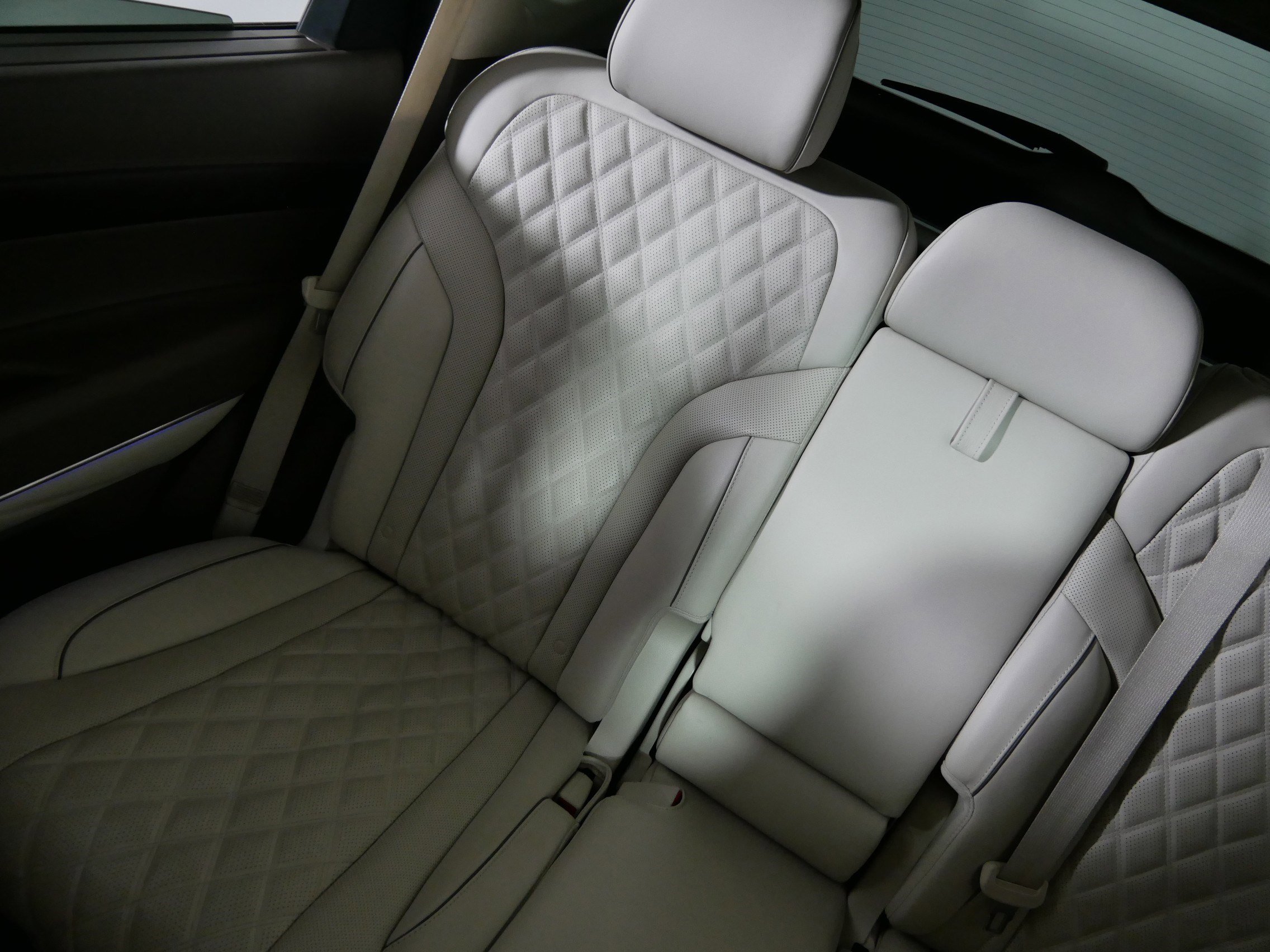 Used 2021 Genesis GV80 3.5T w/ Prestige Package 07 image 12