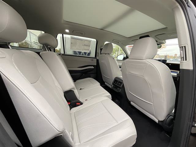 New 2027 Volkswagen Atlas SE AWD/4WD image 6