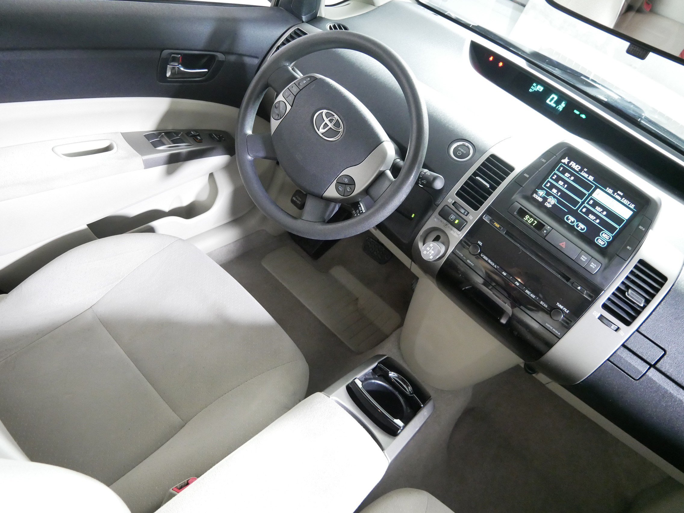Used 2009 Toyota Prius w/ Pkg 2 FWD image 9