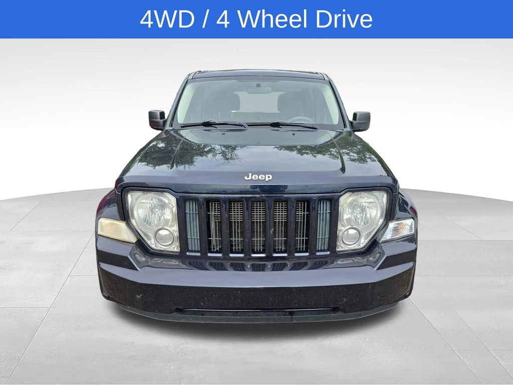 Used 2011 Jeep Liberty Sport w/ Trailer Tow Class III Group AWD/4WD video 2