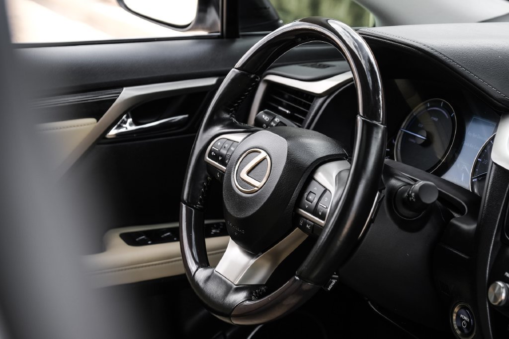 Used 2021 Lexus RX 450h AWD w/ Luxury Package image 12