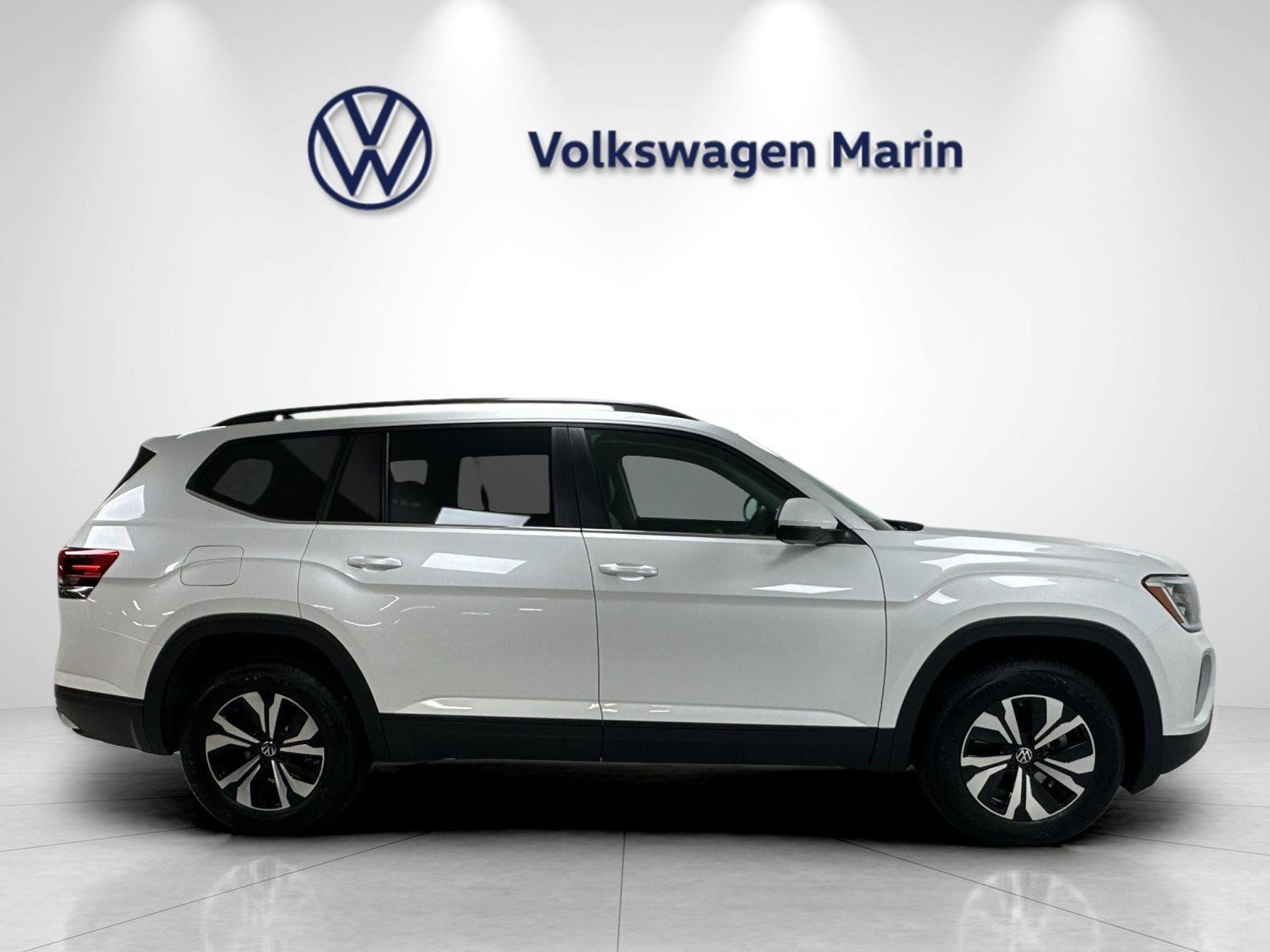 New 2026 Volkswagen Atlas SE FWD image 6