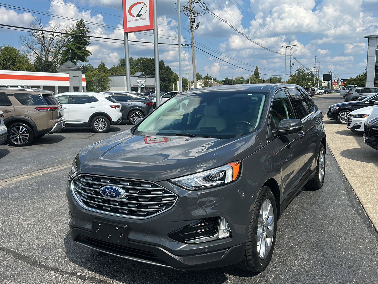 Used 2021 Ford Edge Titanium w/ Cargo Accessory Package FWD image 7