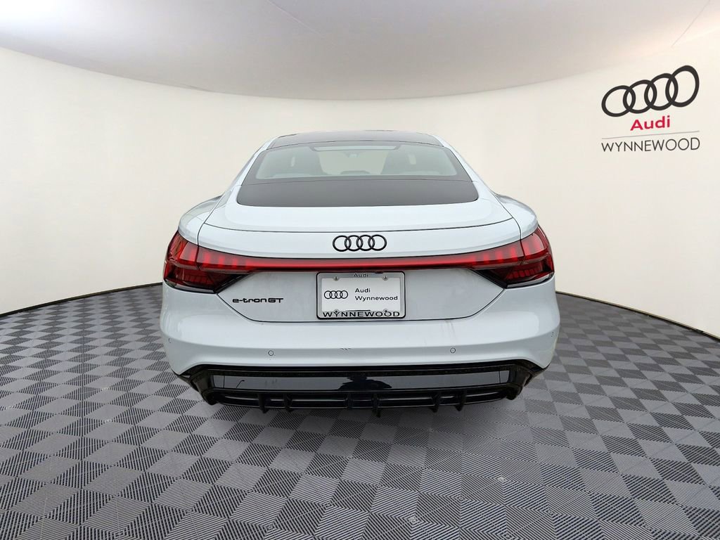 Used 2023 Audi e-tron GT Premium Plus w/ Performance Package image 5
