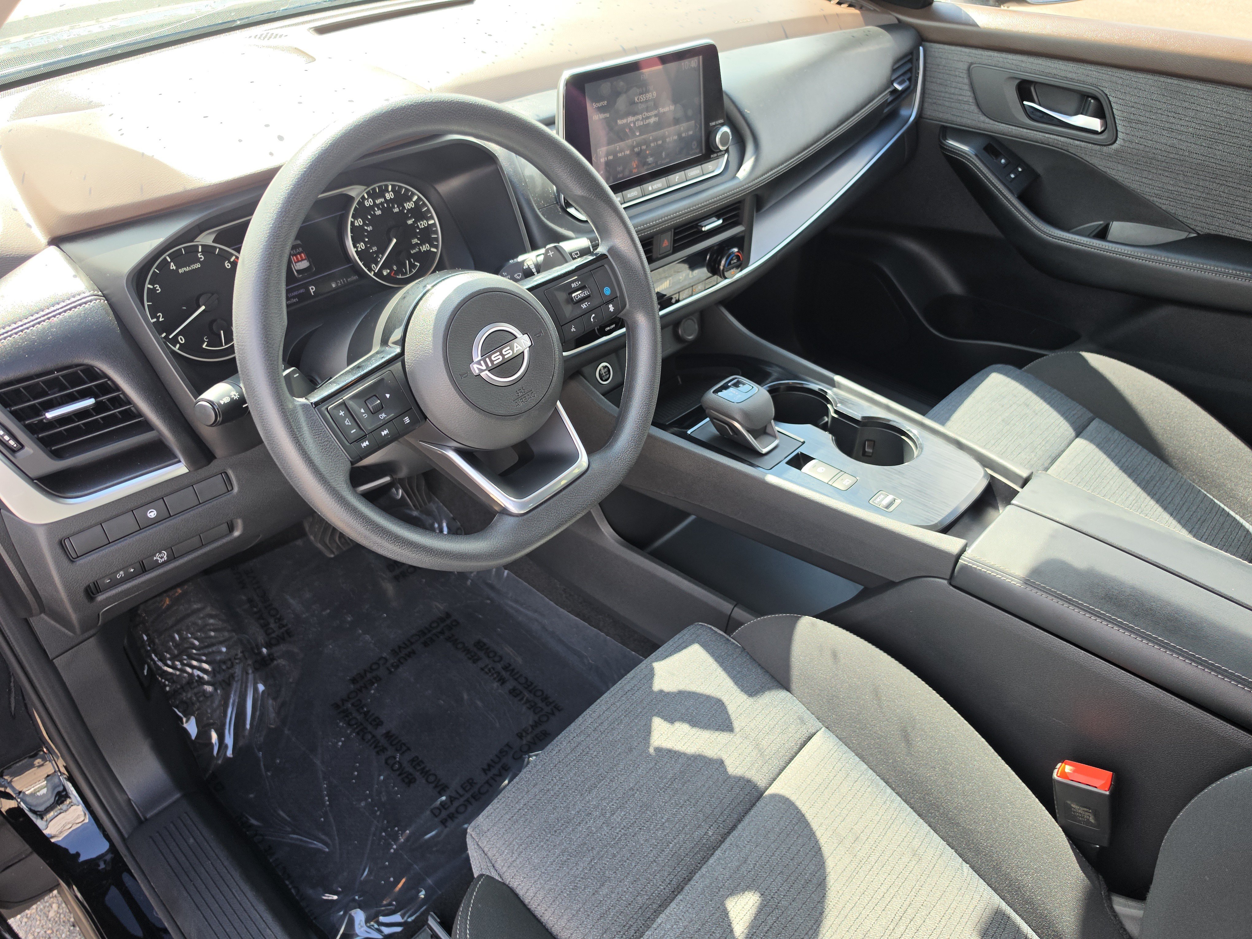 Used 2023 Nissan Rogue SV FWD image 7