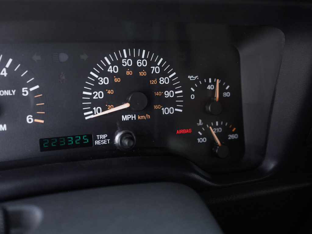 Used 1998 Jeep Cherokee Classic AWD/4WD image 14