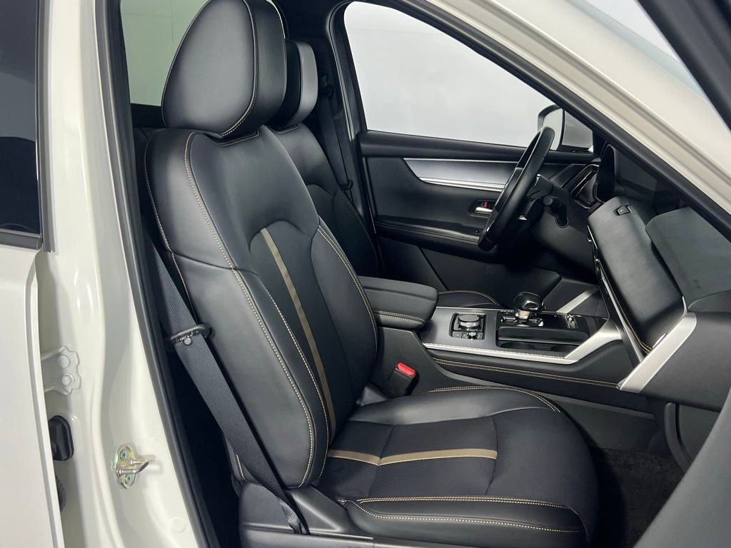 Used 2025 MAZDA CX-90 Plug-In Hybrid w/ Premium Plus image 32