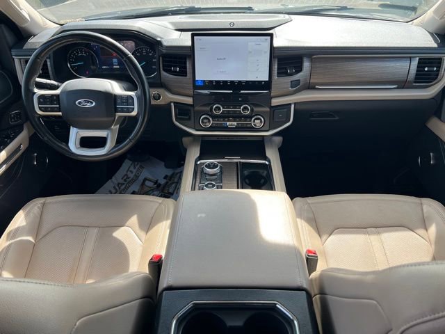 Used 2023 Ford Expedition Limited image 10