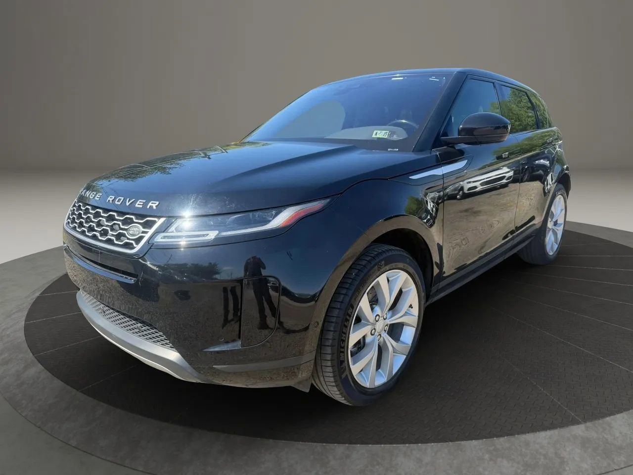 Used 2020 Land Rover Range Rover Evoque SE